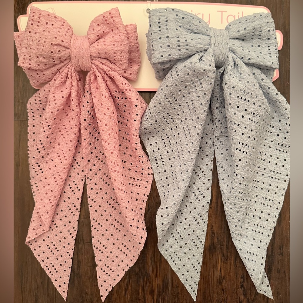 NWT Pink and Blue Eyelet Hair Bows